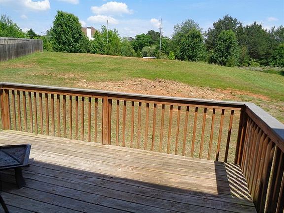 3rd image of 141 Bradshaw Park Dr