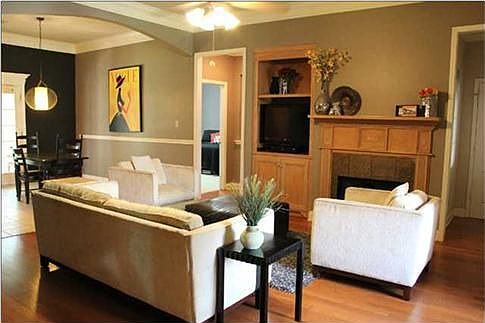 2nd image of 204 Southlake Cir