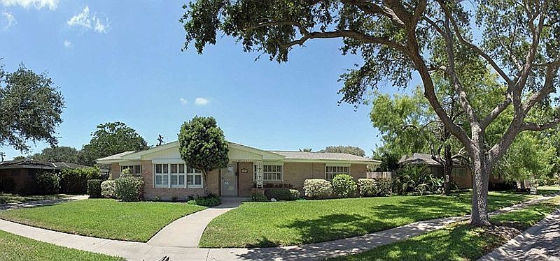 1st image of 518 Miramar Pl