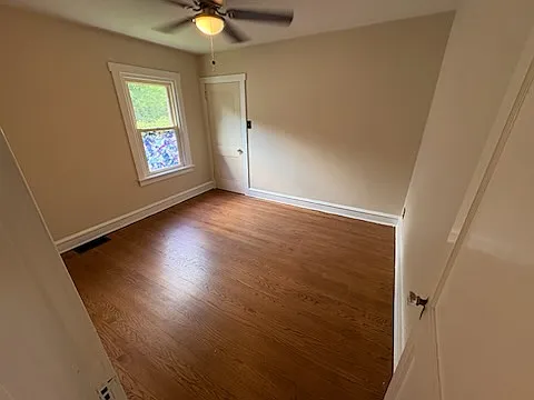 307 Colonial Ave — Photo 8