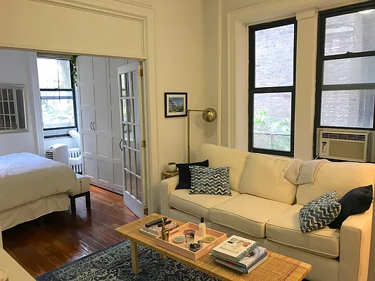 Rented by Kiess Realty, L.L.C. | media 25