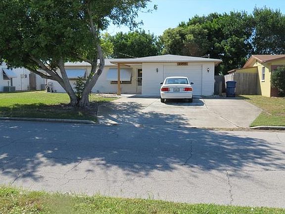 2nd image of 2351 Roselawn Dr