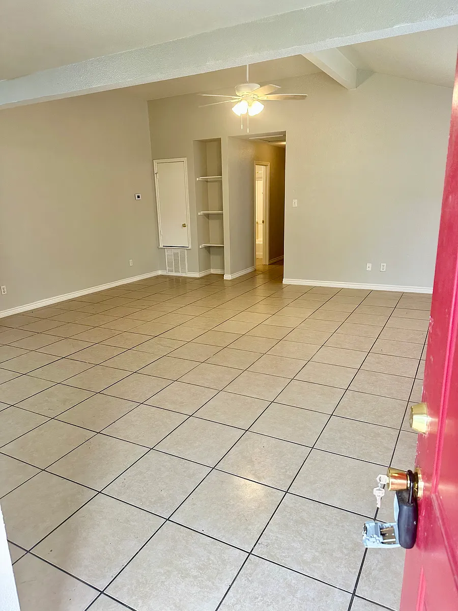 Building Photo - 13145 Independence Ave #13147