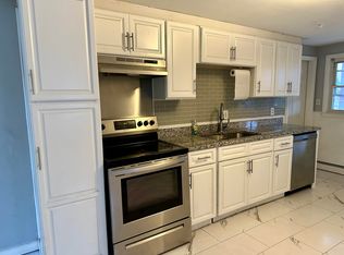 927 Pleasant St #1, Worcester, MA 01602