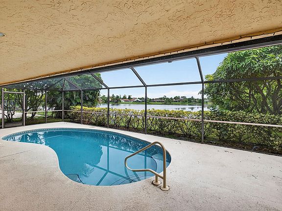 3rd image of 4760 NW 73rd Avenue