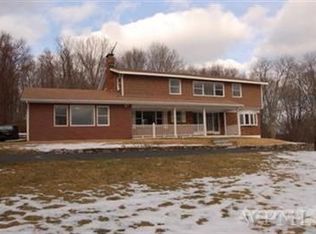 11 Colonial Ridge Ct, Brewster, NY 10509