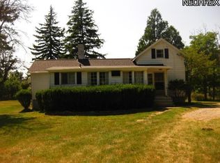 10183 Highland Dr, Brecksville, OH 44141
