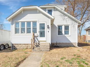 782 Rice St, Wood River, IL 62095