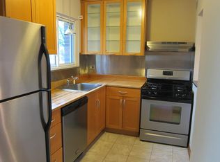 305 Clark St, Saline, MI 48176