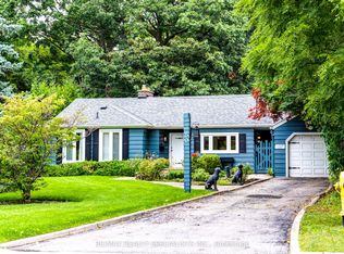 50 N Park Dr, Toronto, ON M6L1K2