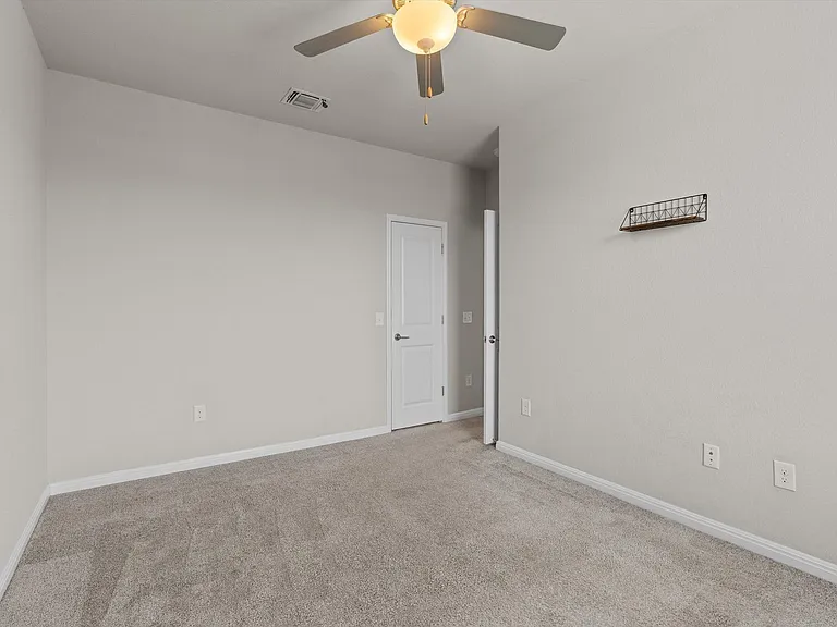 8809A Whitter Dr — Photo 22