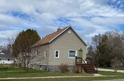 1st image of 1400 27th Ave