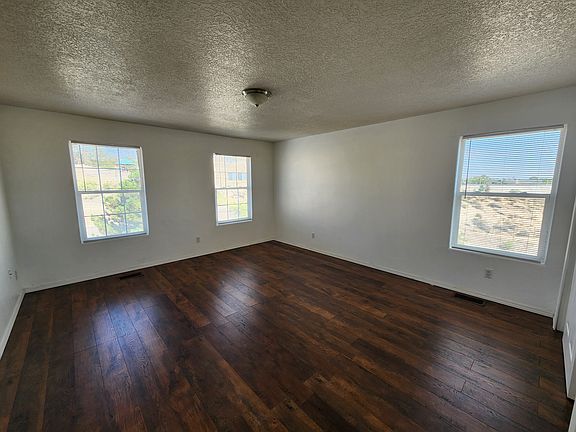 4th image of 8352 Bluffs Edge Pl NW