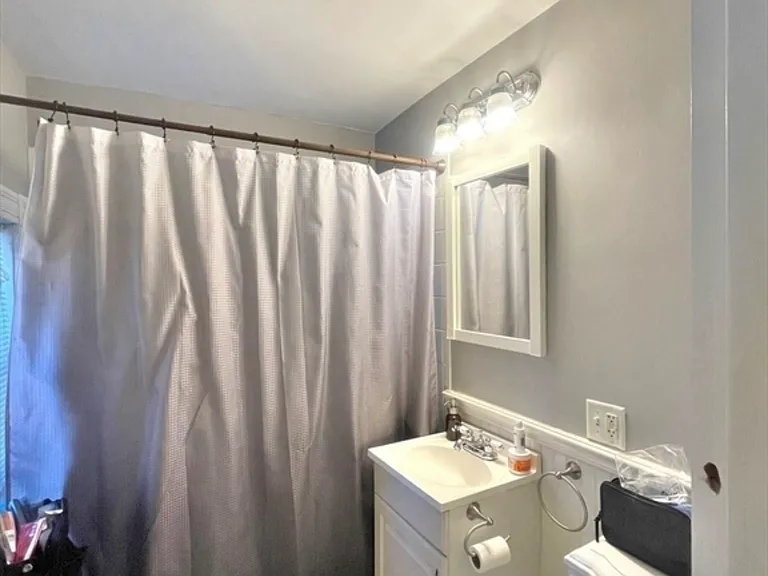 56 Saint James Cir #2 — Photo 10