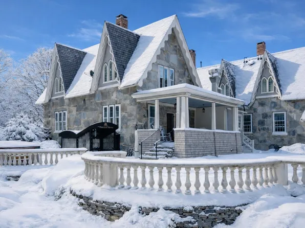 1589 Main Street, Cavendish, VT 05142