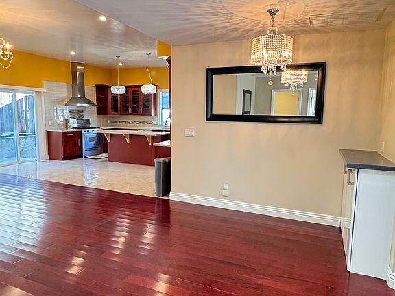 3rd image of 4738 Hillside Dr