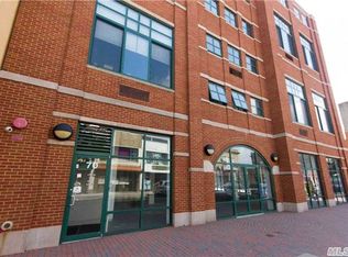 68 S Main St, Freeport, NY 11520