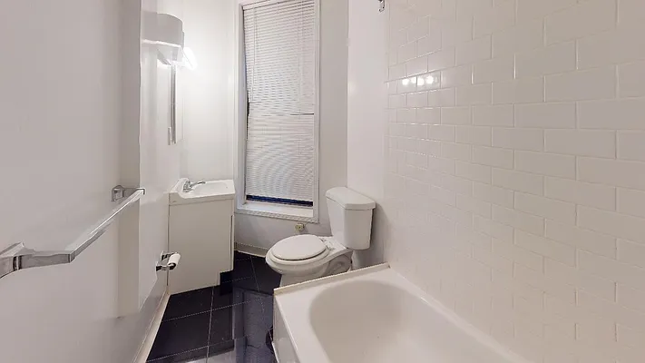 Rented by Bond New York | media 27