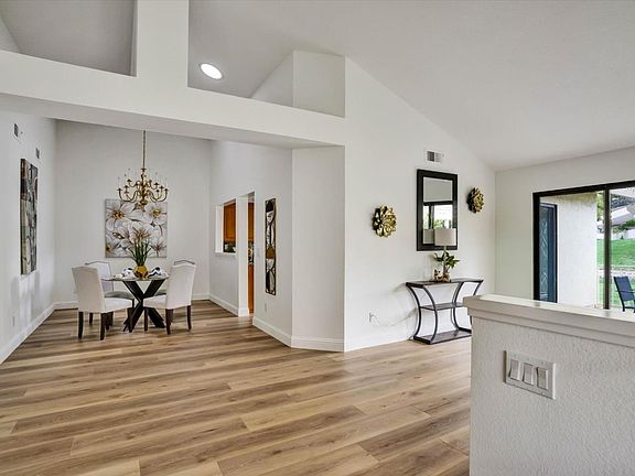 3rd image of 3123 Lake Trasimeno Dr