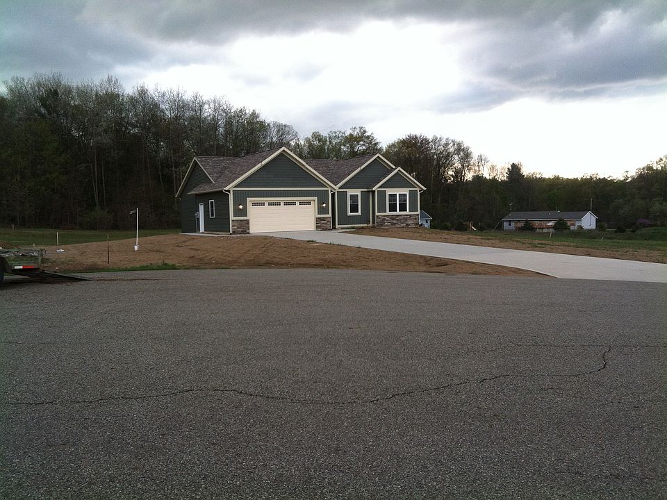 1st image of 15111 Cranberry Ln NE