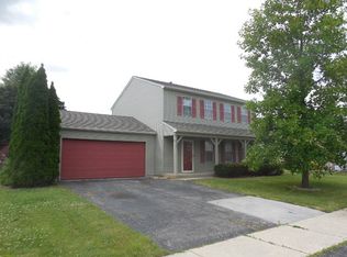 940 Fieldside Ln, Aurora, IL 60504