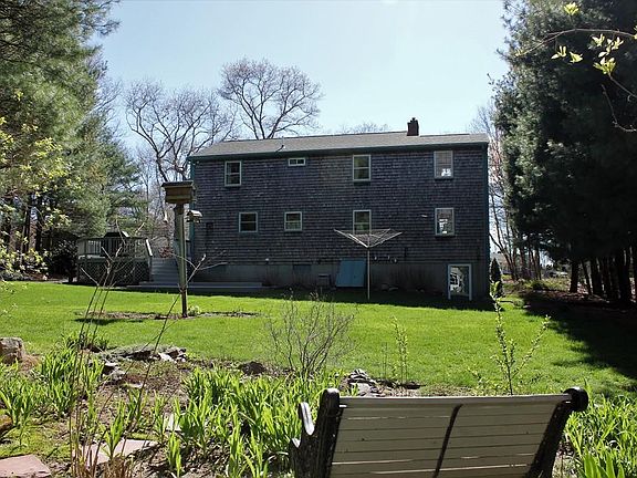 3rd image of 69 Oak St