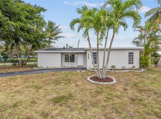 11935 NW 42nd St, Sunrise, FL 33323