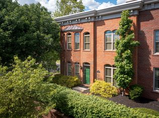 928 Village Green Ave, Lexington, KY 40509