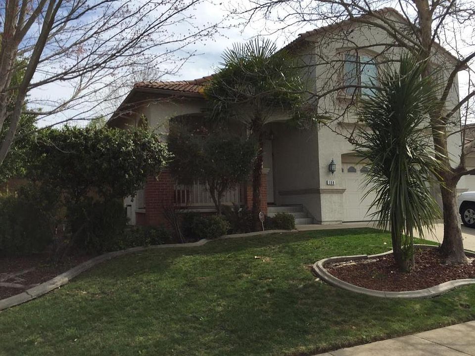 1st image of 108 Rowberry Dr