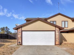 9328 Aizenberg Cir, Elk Grove, CA 95624