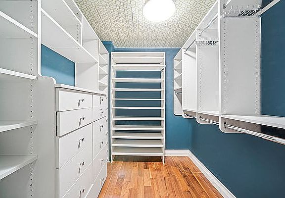 5th image of 2150 Broadway APT 7E