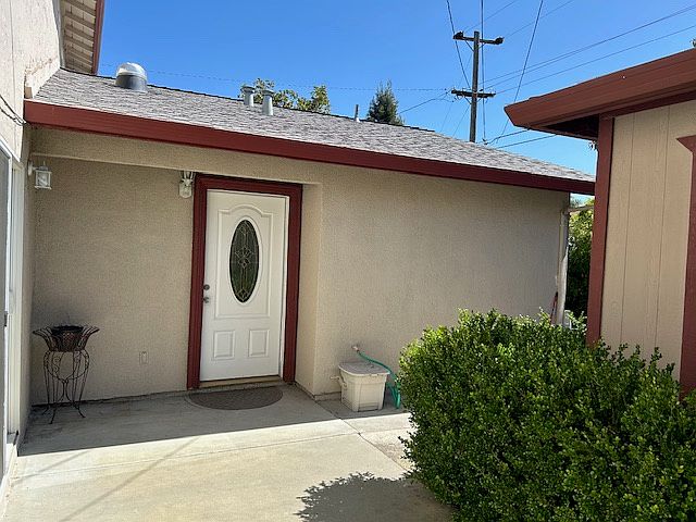 1st image of 5556 Sunny Oaks Dr