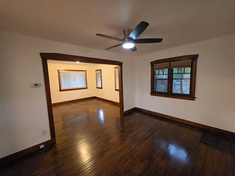 166 E Cleveland Ave — Photo 10