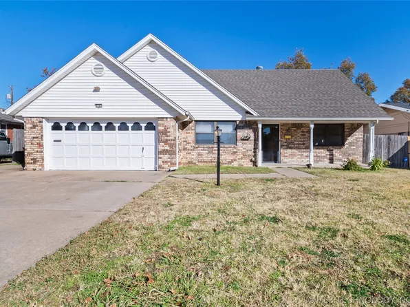 9083 E 33rd St, Tulsa, OK 74145