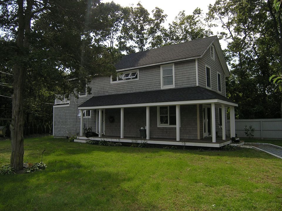 1st image of 41 E Moriches Blvd