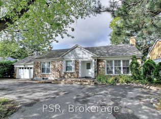 2430 Bayview Ave, Toronto, ON M2L 1A3