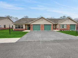 455 Scioto Villa Ln, Columbus, OH 43207