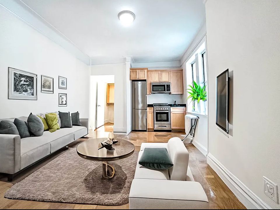 1st image of 117 W 13th St #309