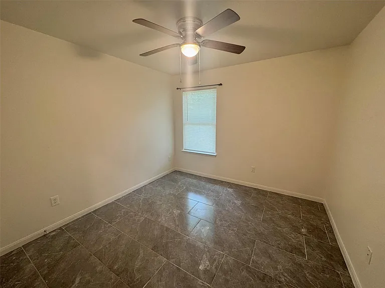513 W China St #B — Photo 17