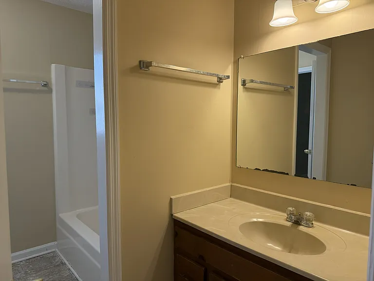 Upstairs Full Bath