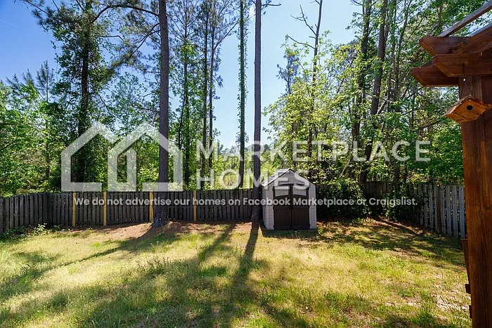 2467 Newbury Ave — Photo 39