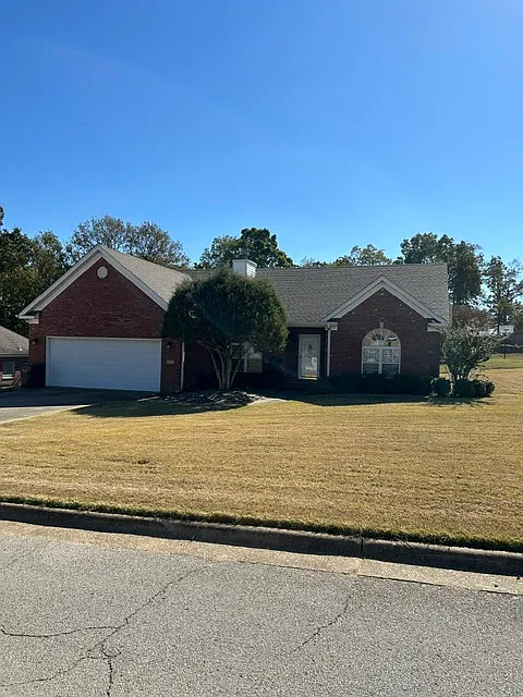 2013 Stillwater Dr