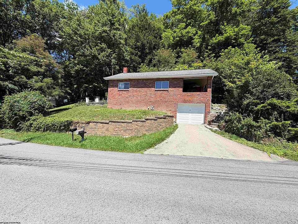 1st image of 292 Sterling Rd