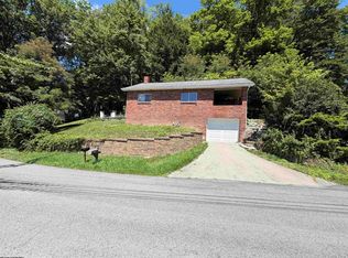 292 Sterling Rd, Fairmont, WV 26554