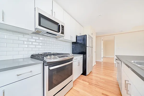 Rented by Living New York | media 21