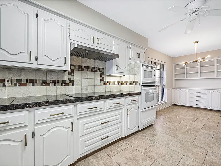 12927 Fall Manor Dr — Photo 19