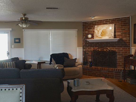 4th image of 806 Stanolind Ave