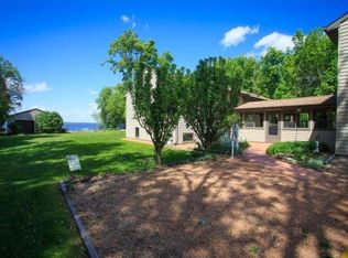 5220 Samers Bay Rd, Omro, WI 54963