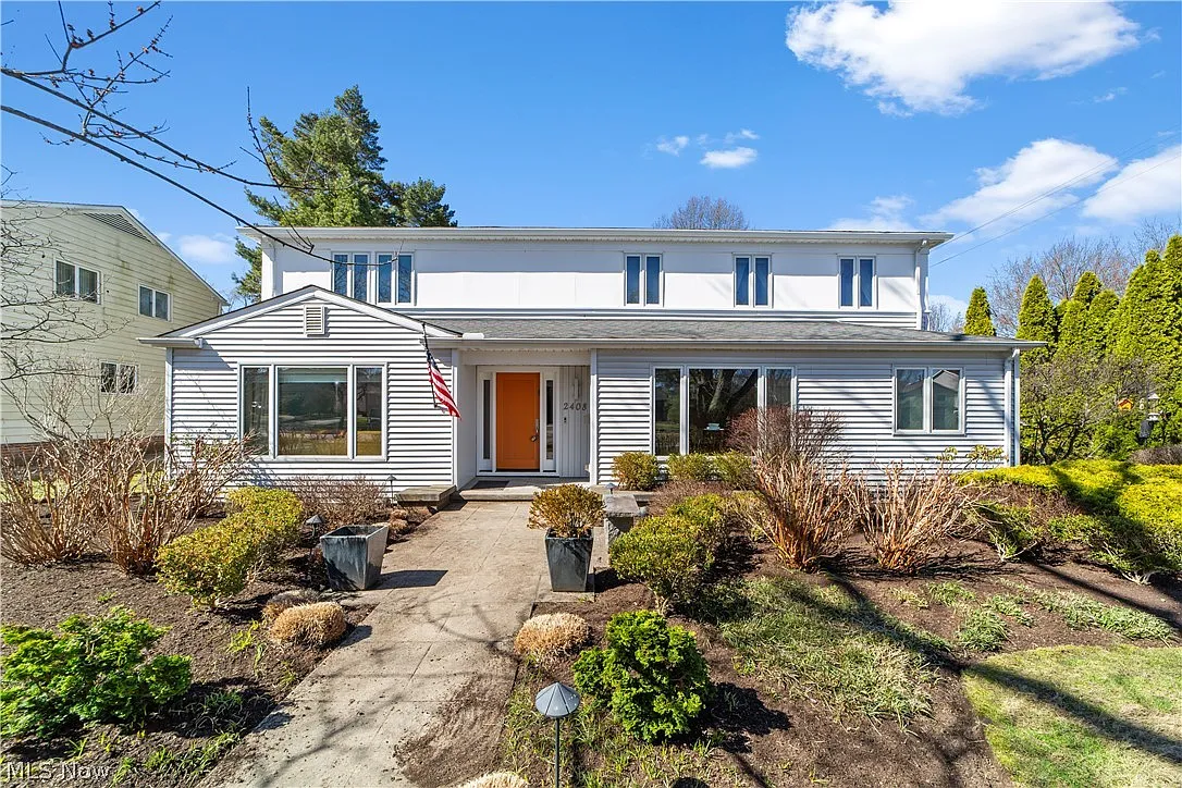 2408 Beachwood Blvd photo 1