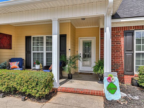 4th image of 314 Burgamy Way